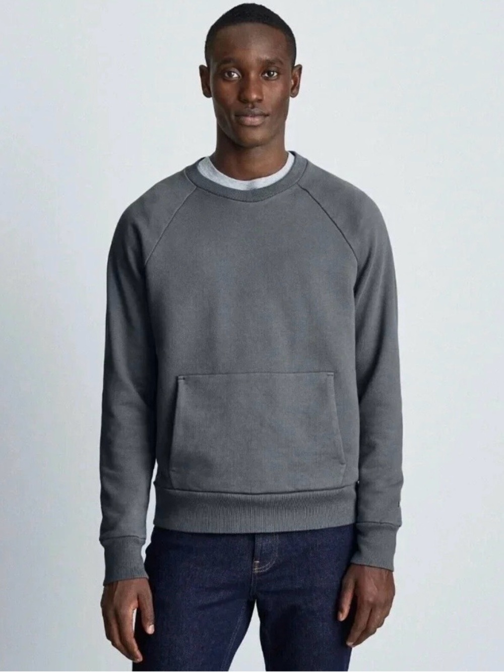 Everlane Men's Crewneck Sweatshirt in Gray